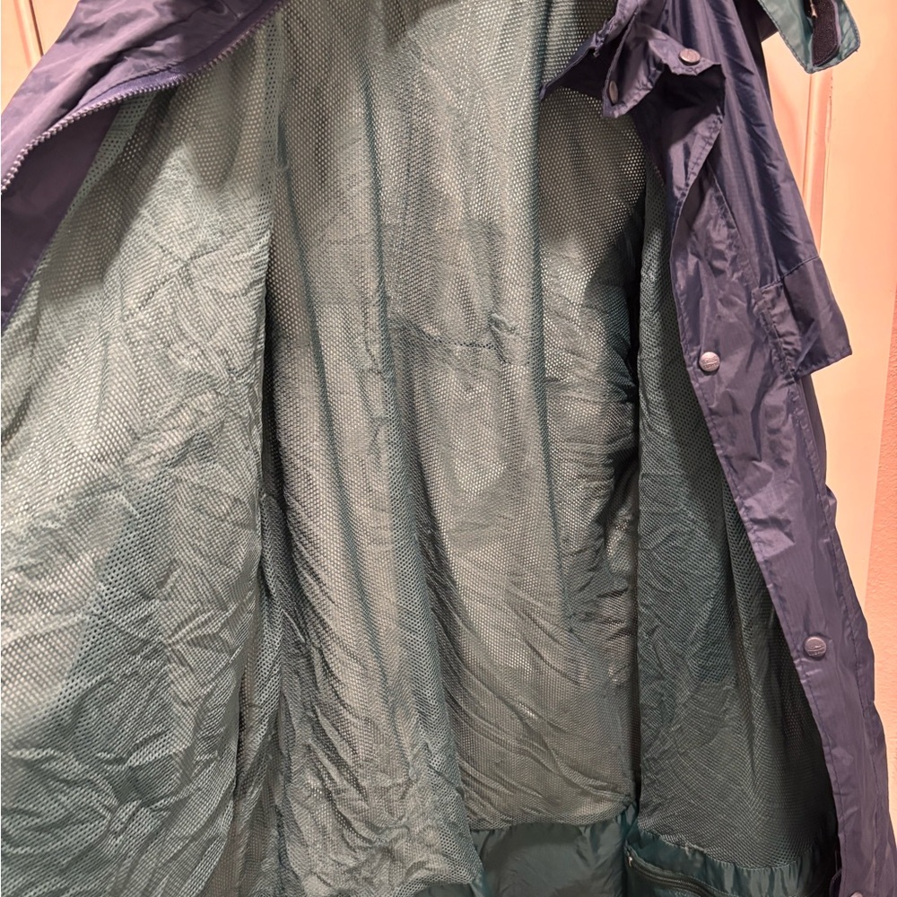 L.L. Bean Men's Navy Vintage Raincoat - Picture 10 of 15